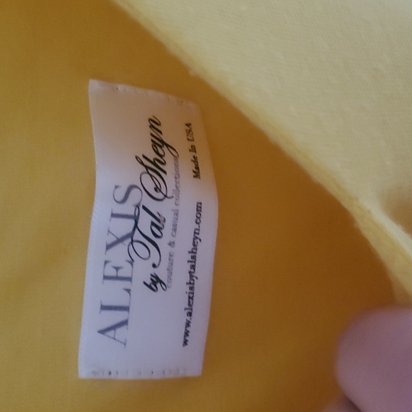 Yellow spaghetti strap maxi size medium - Picture 3 of 6